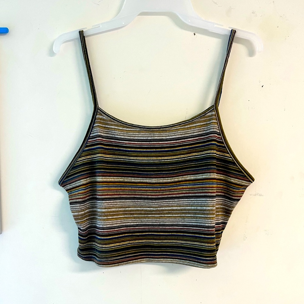 Cropped tank top size XL